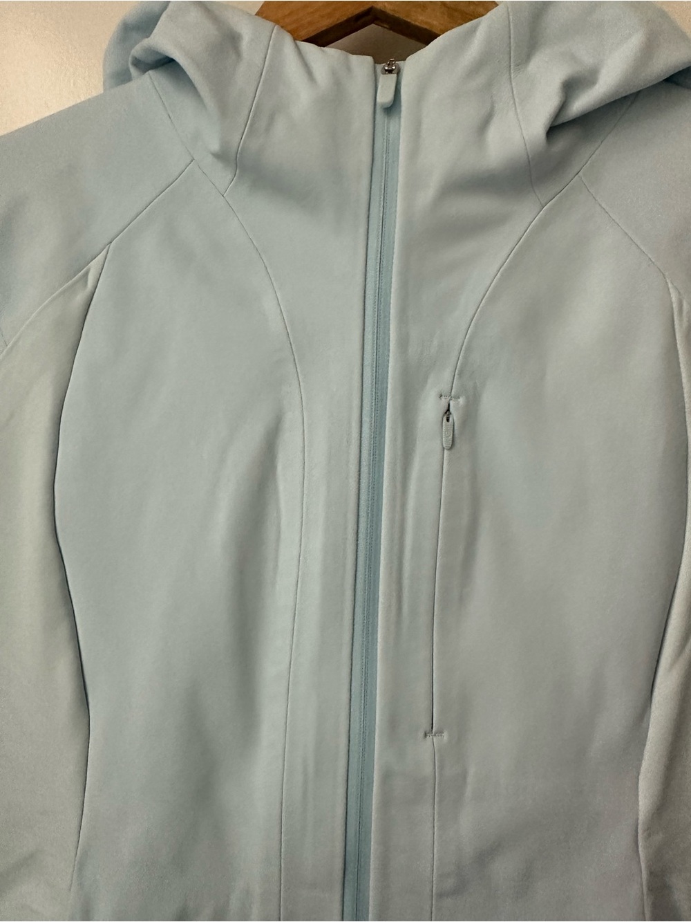 Lululemon Cross Chill Jacket Powder Blue Size 10 - Picture 4 of 9